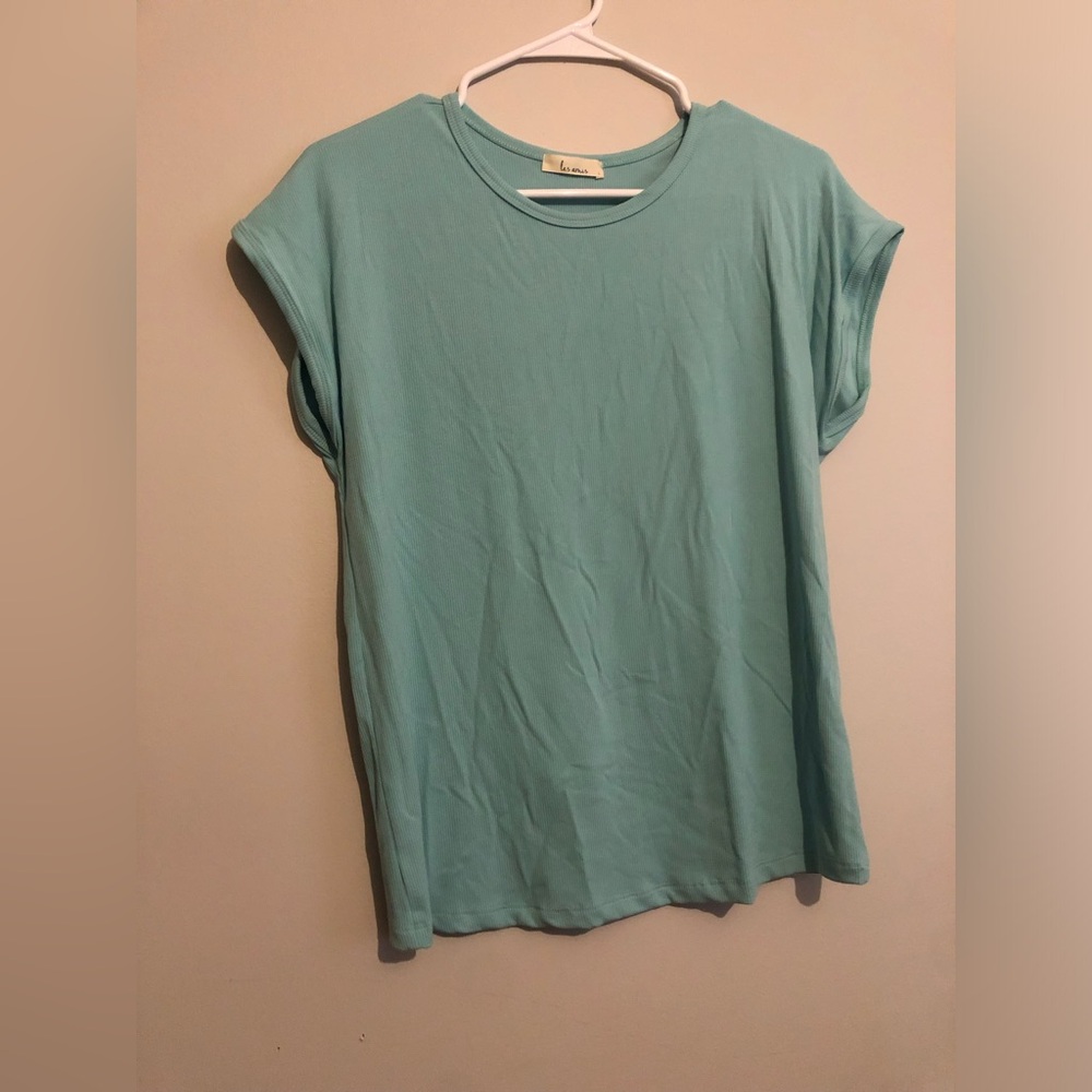 NWOT Les Amis Blue Ribbed Tee Top